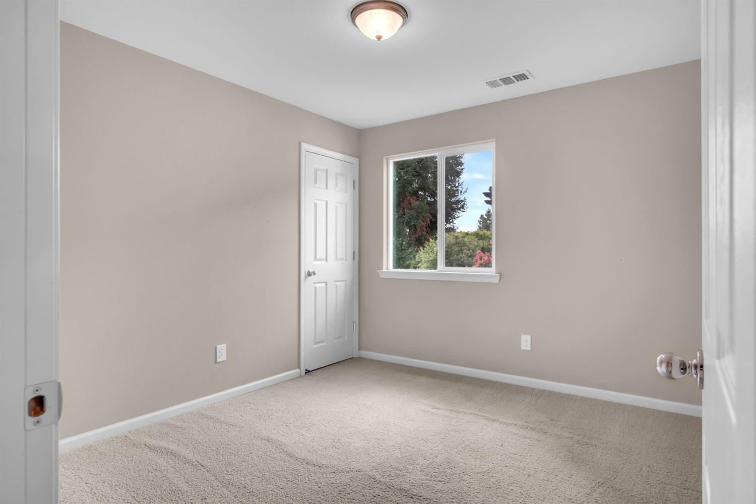 5439 Duck Walk Way
