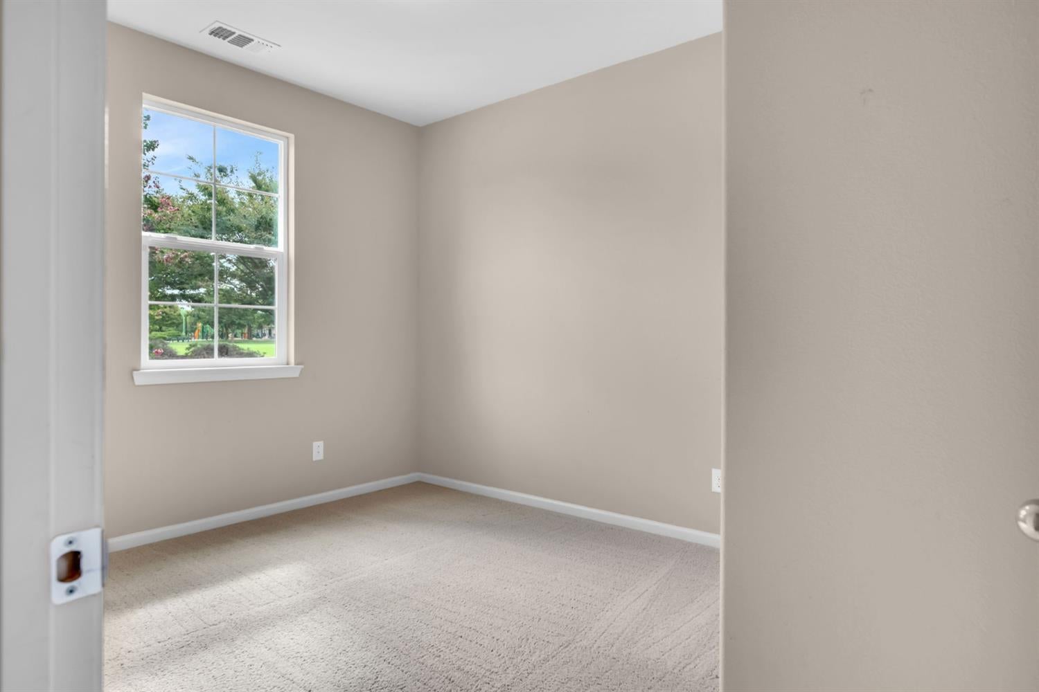 5439 Duck Walk Way