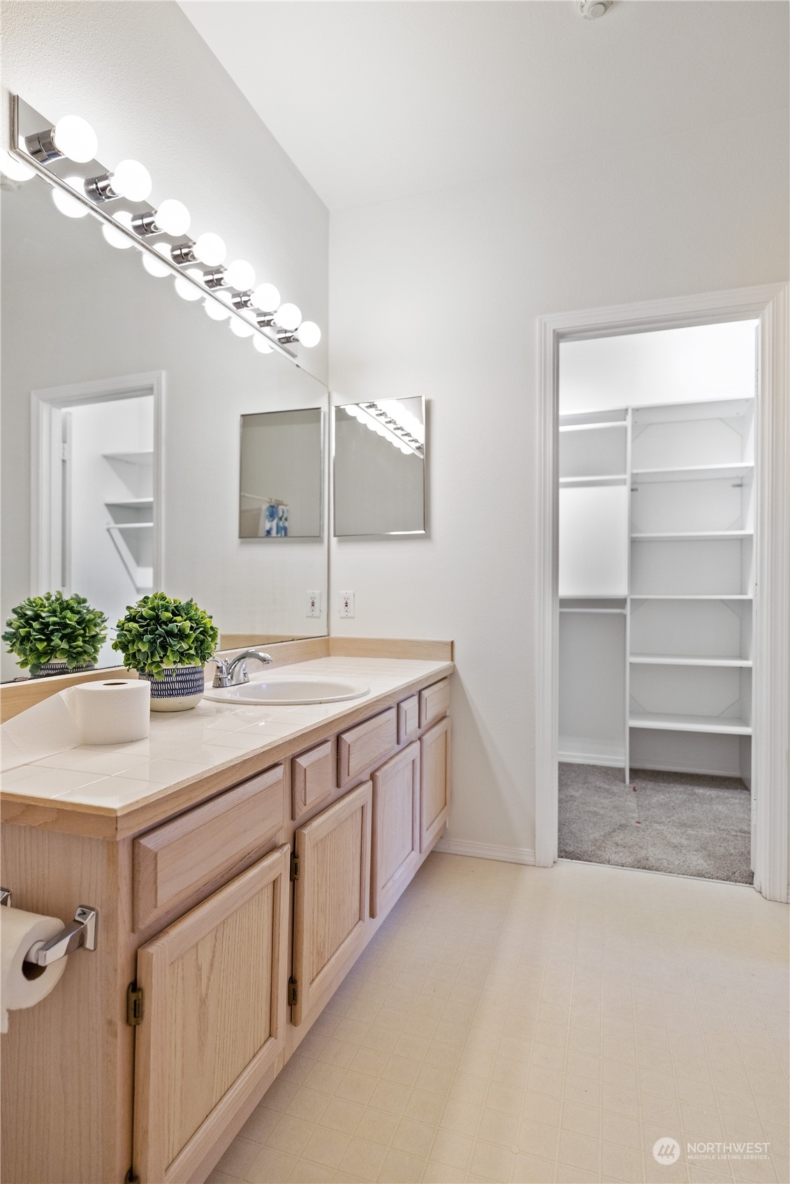 4132 Fieldstone Drive Unit: 102