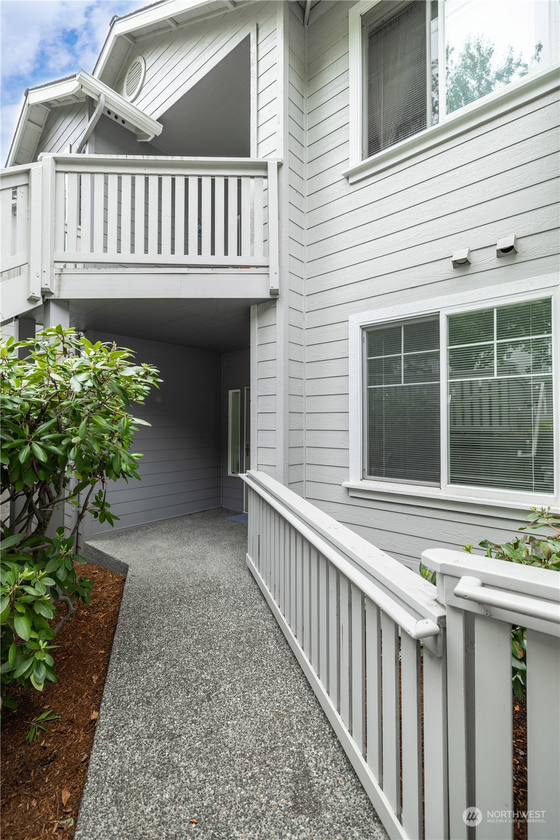 4132 Fieldstone Drive Unit: 102