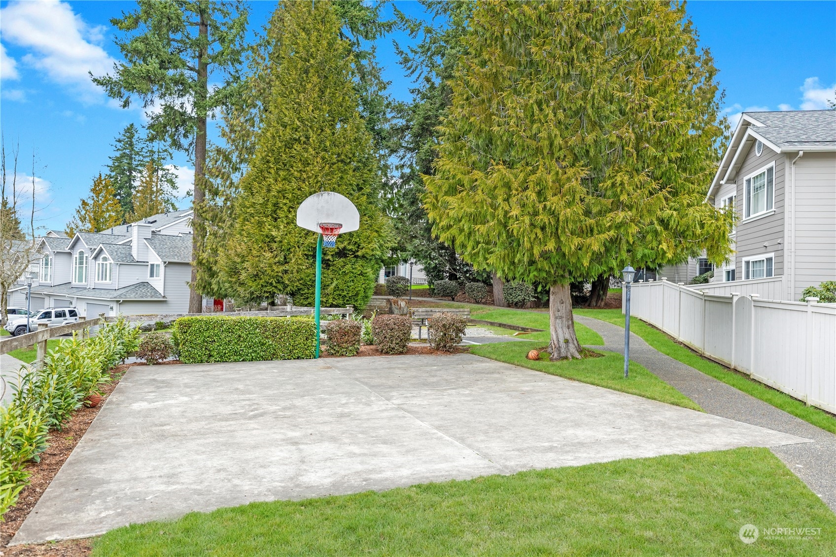 4132 Fieldstone Drive Unit: 102