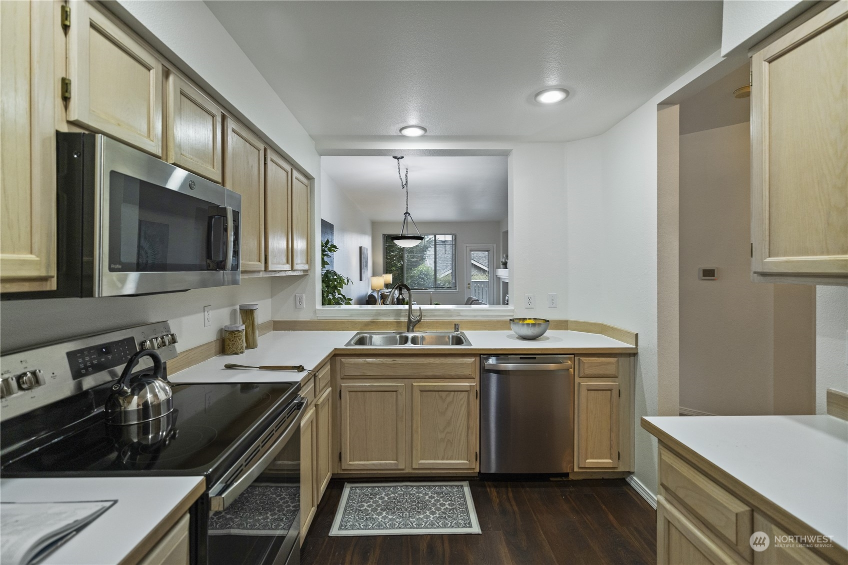 4132 Fieldstone Drive Unit: 102
