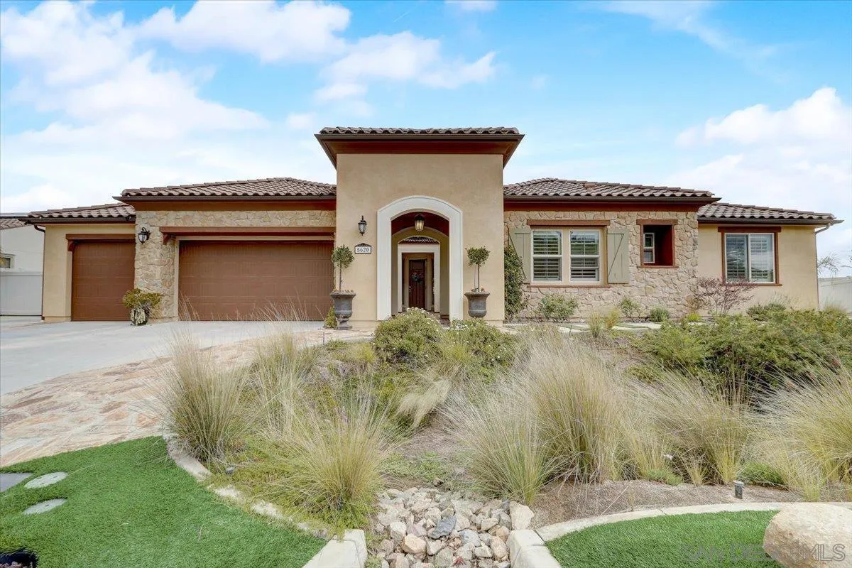 5620 Rancho Del Caballo