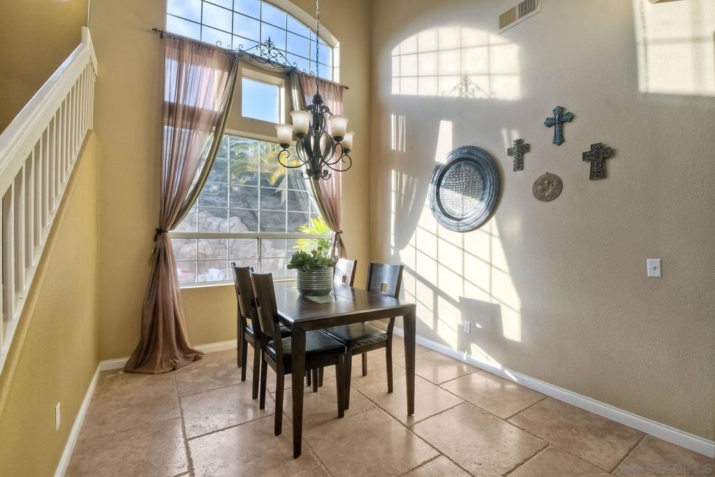 1554 Avenida Guillermo