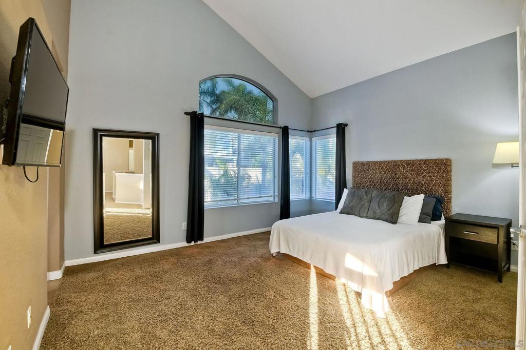 1554 Avenida Guillermo