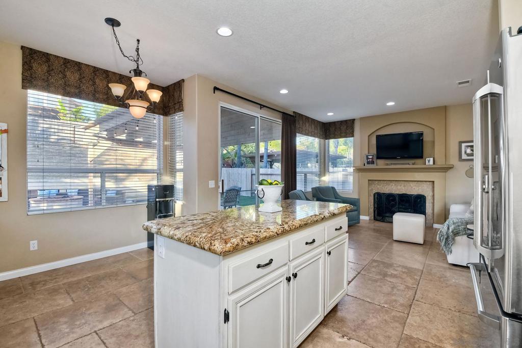 1554 Avenida Guillermo