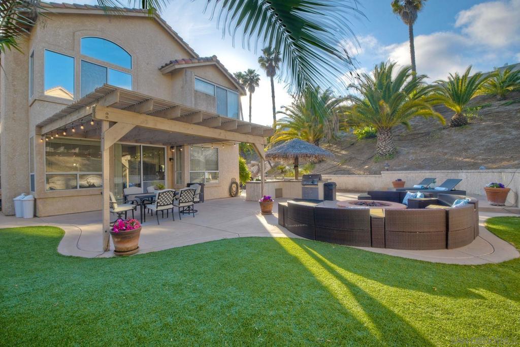 1554 Avenida Guillermo