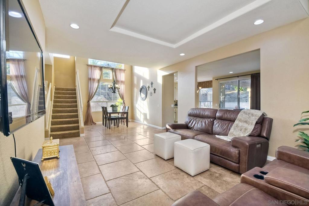 1554 Avenida Guillermo