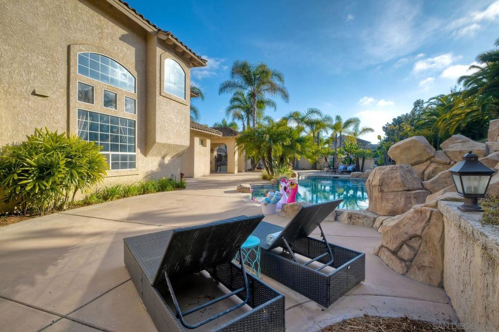 1554 Avenida Guillermo