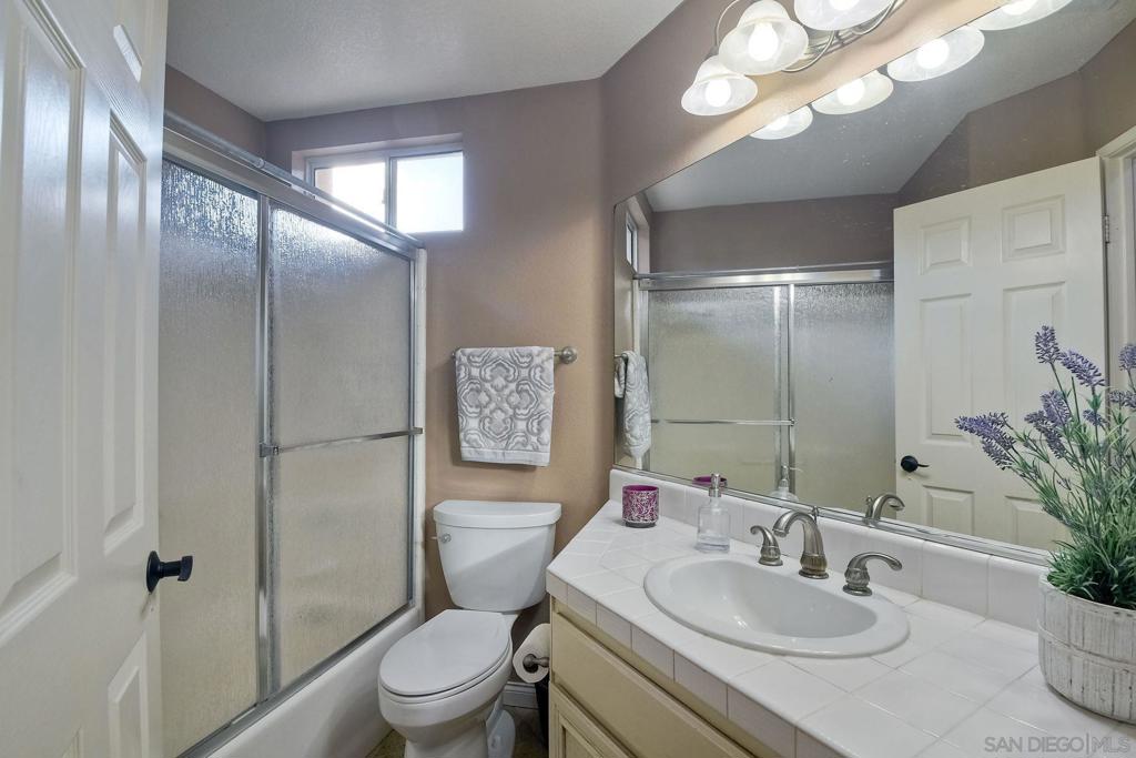 1554 Avenida Guillermo