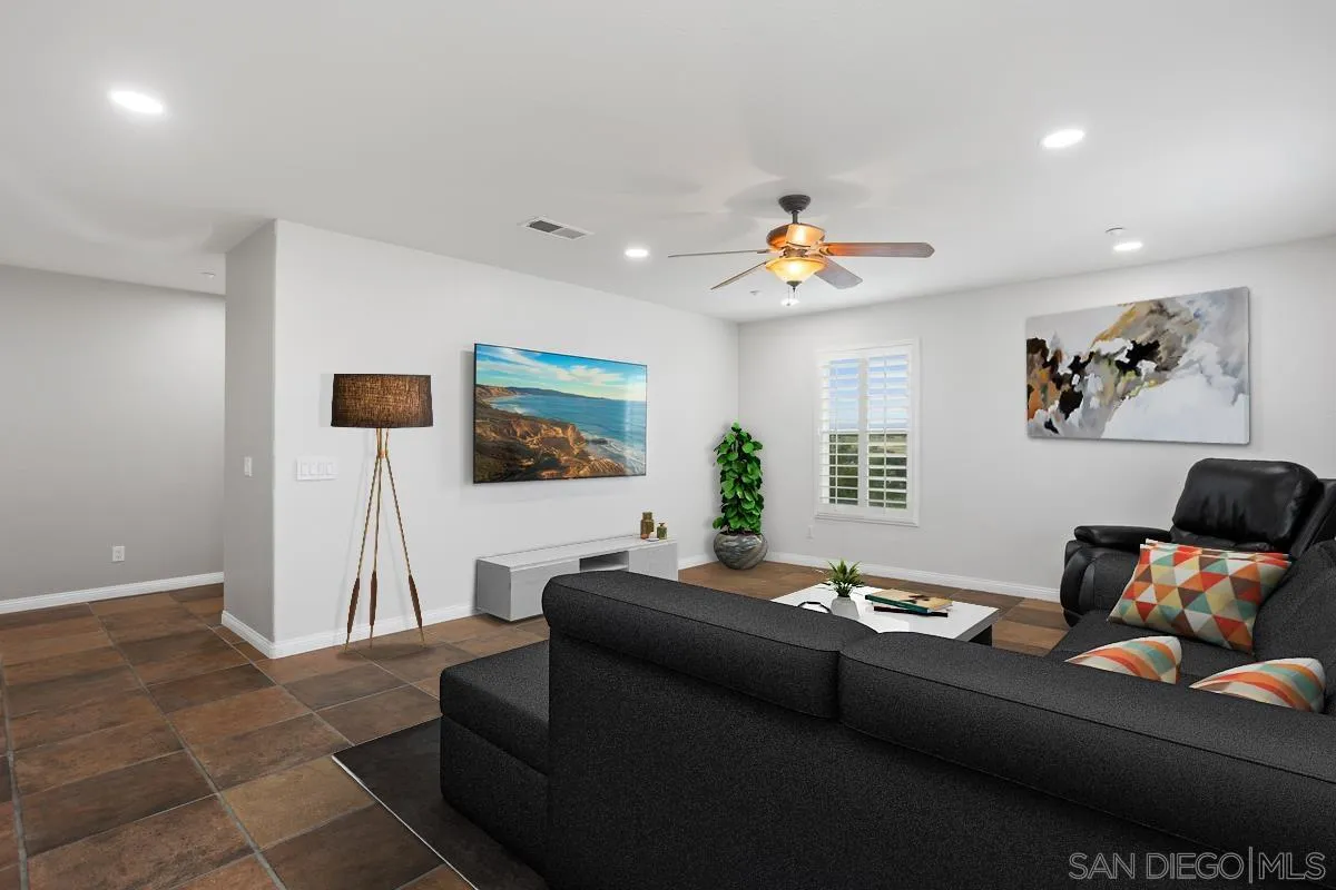 5450 Alexandrine Ct