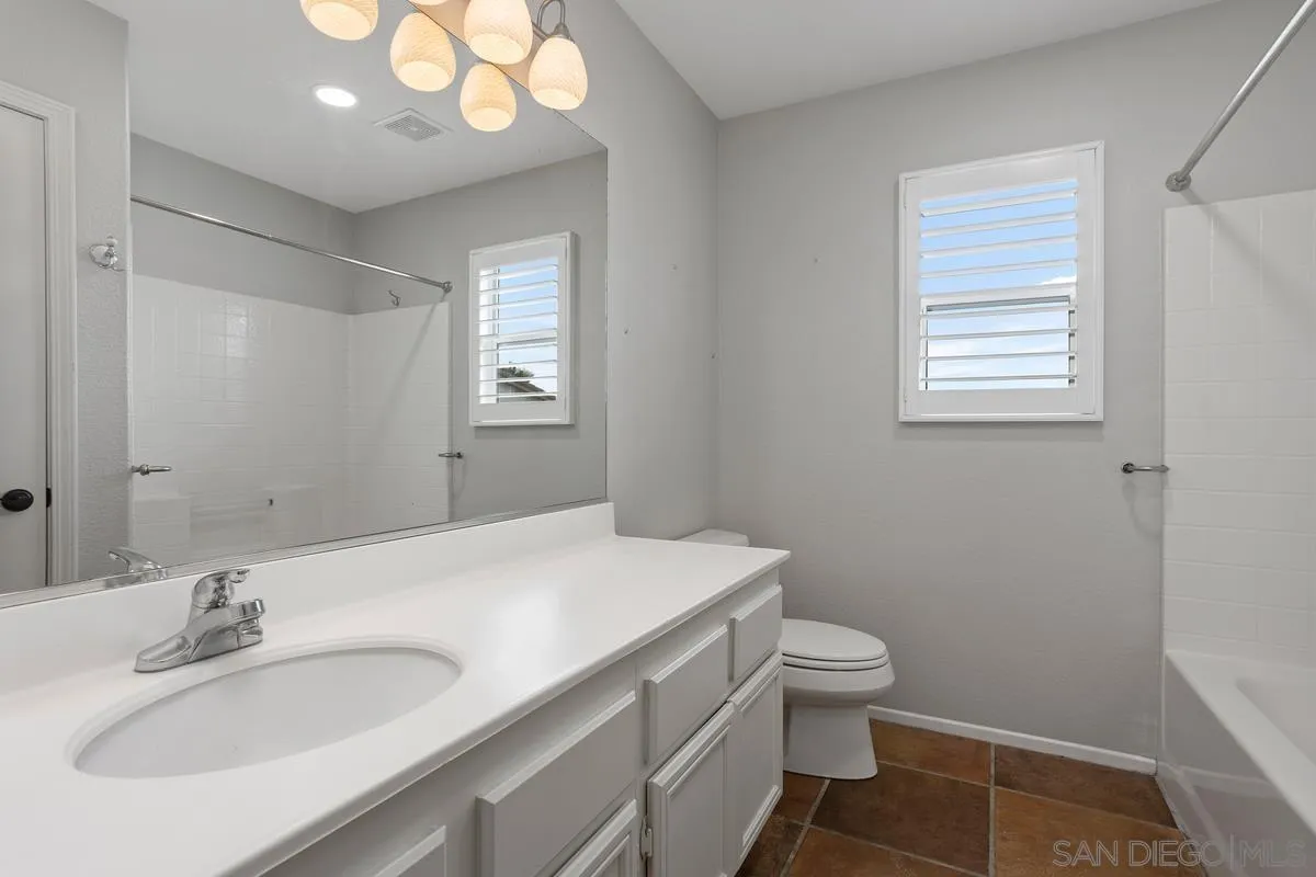 5450 Alexandrine Ct