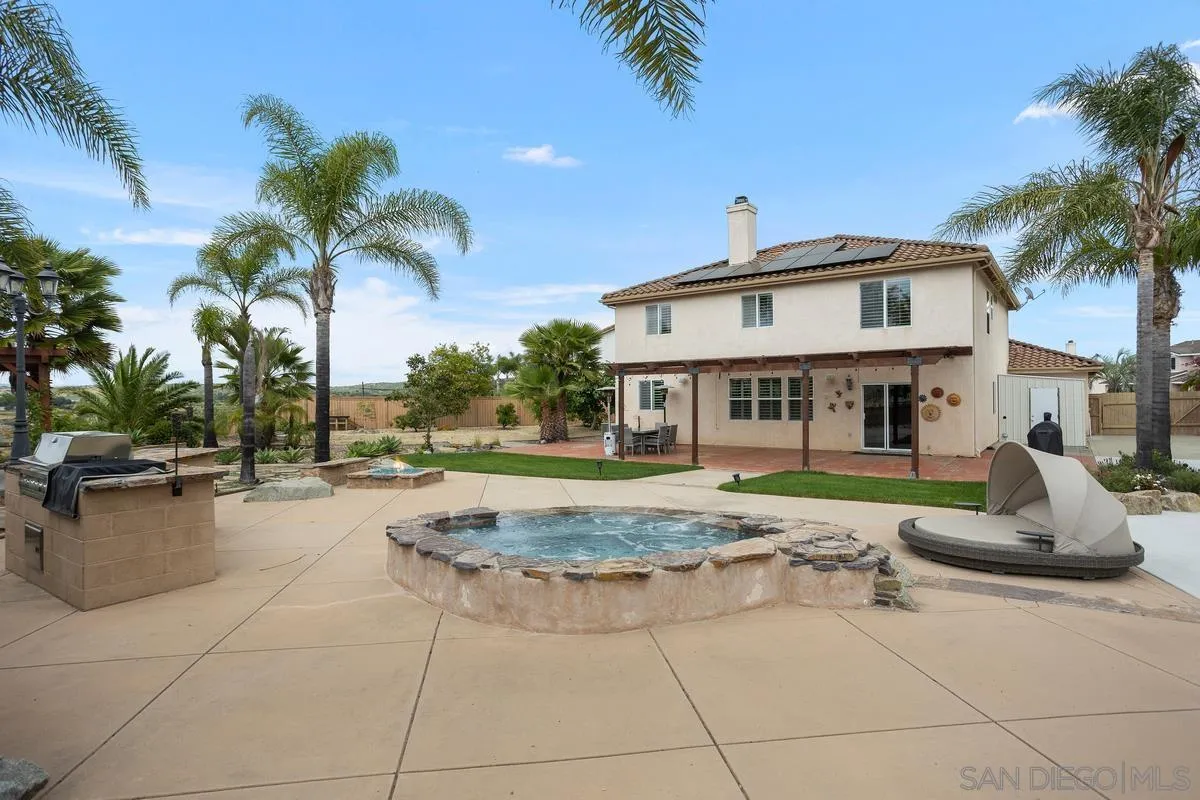 5450 Alexandrine Ct
