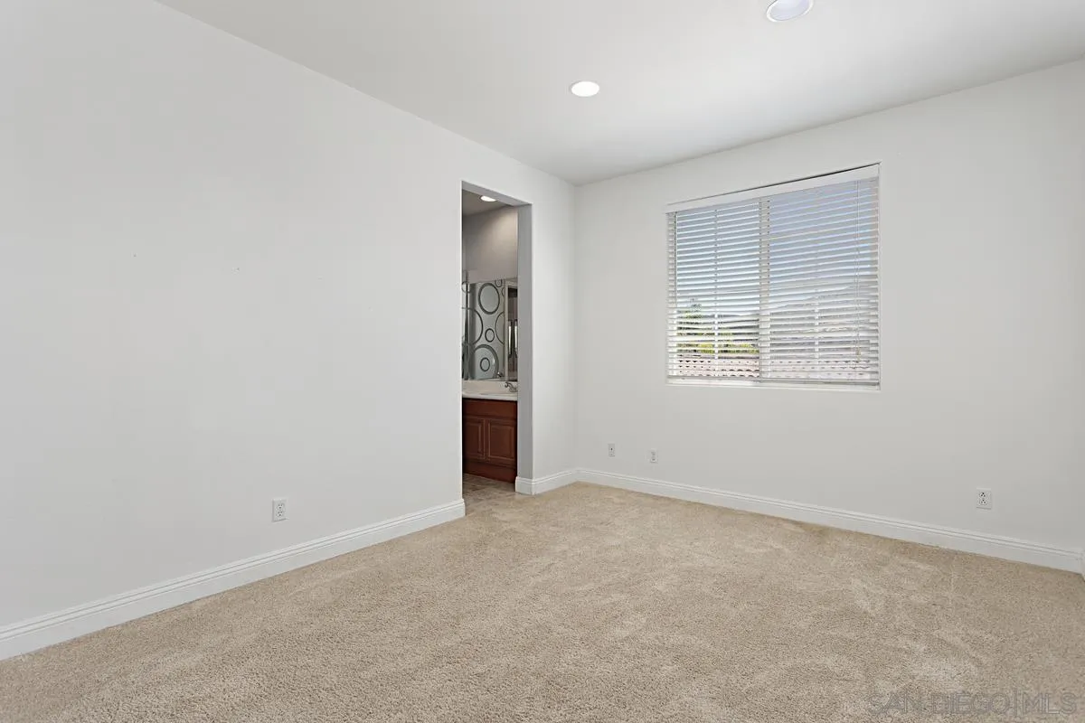 536 Echo Lane