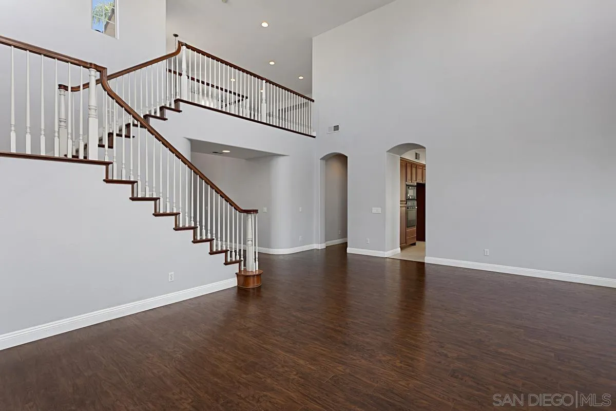 536 Echo Lane