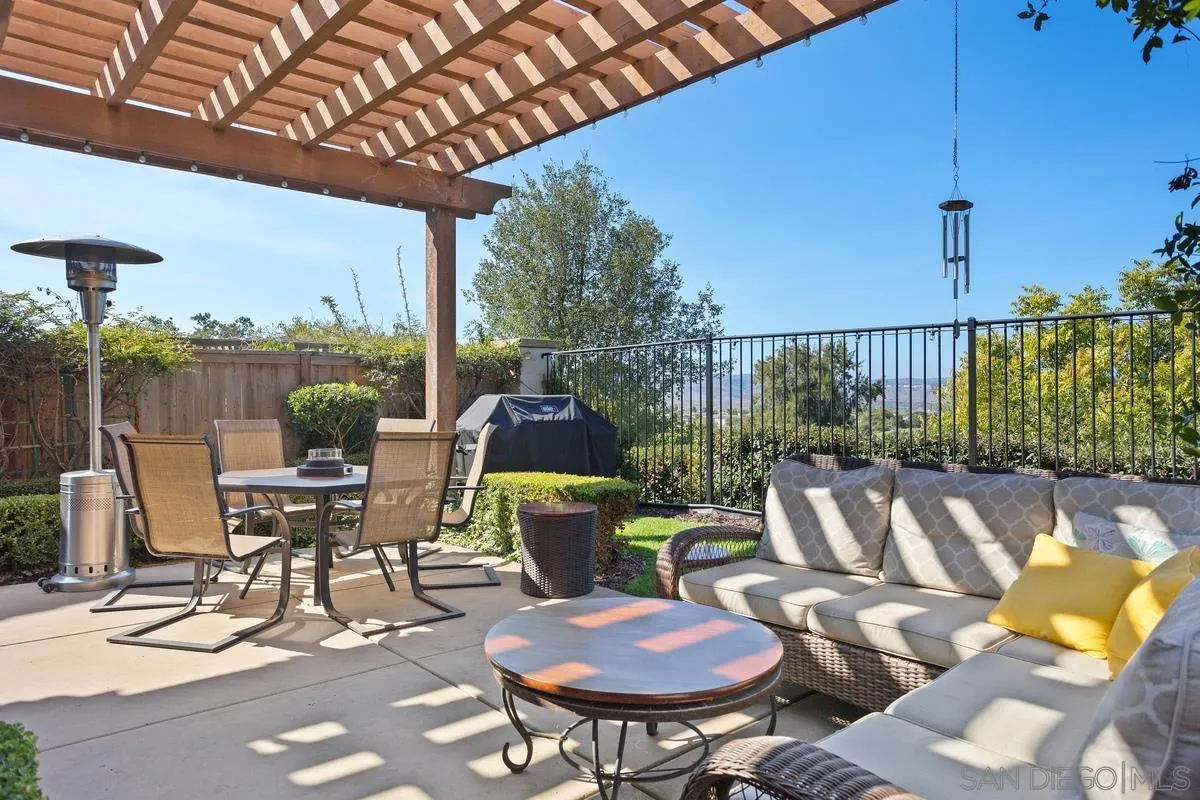 1025 Breakaway Dr