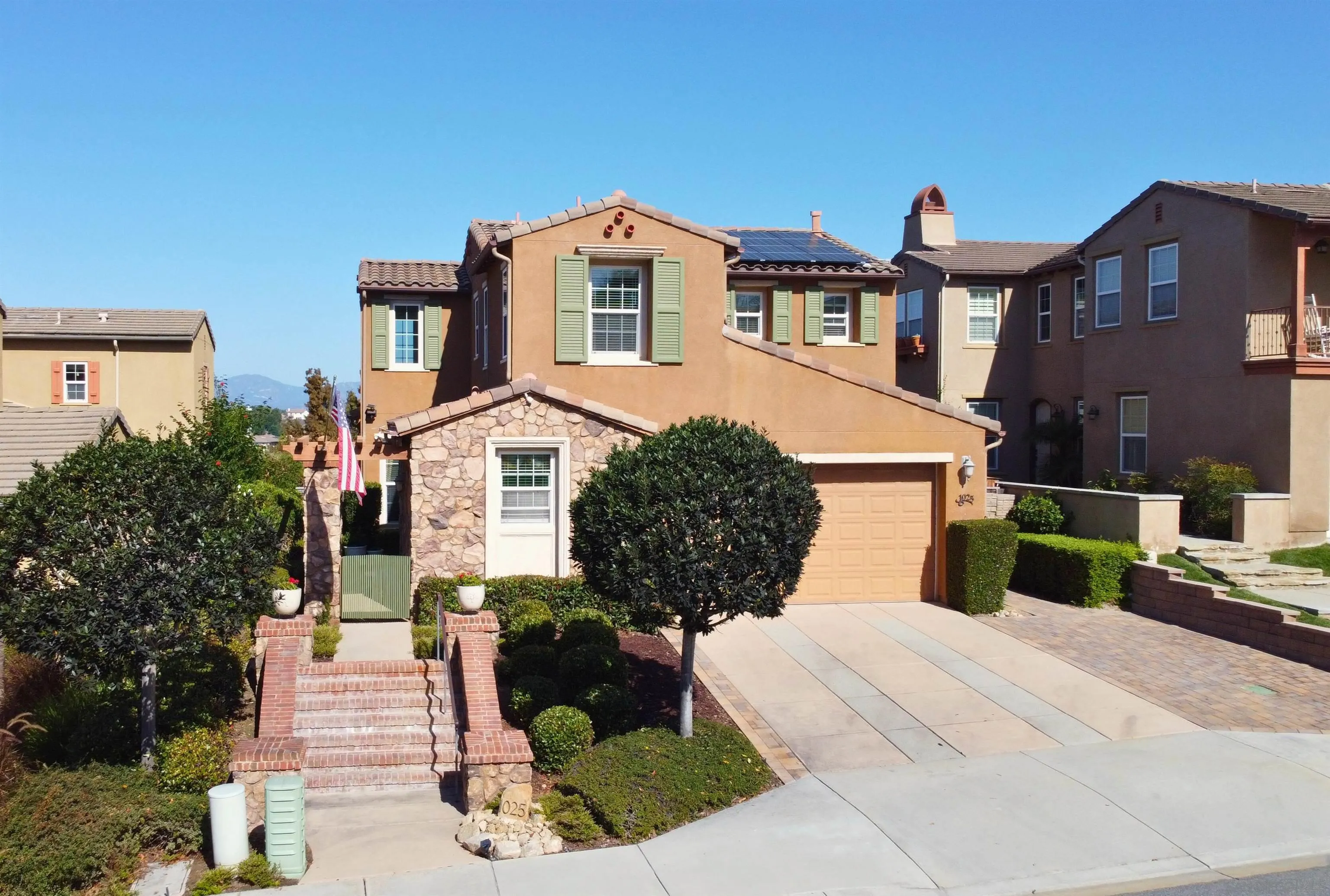 1025 Breakaway Dr