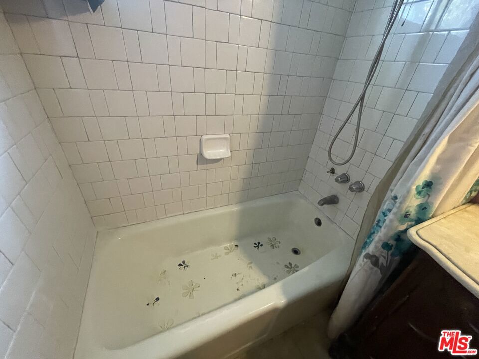 179 N Backton Avenue