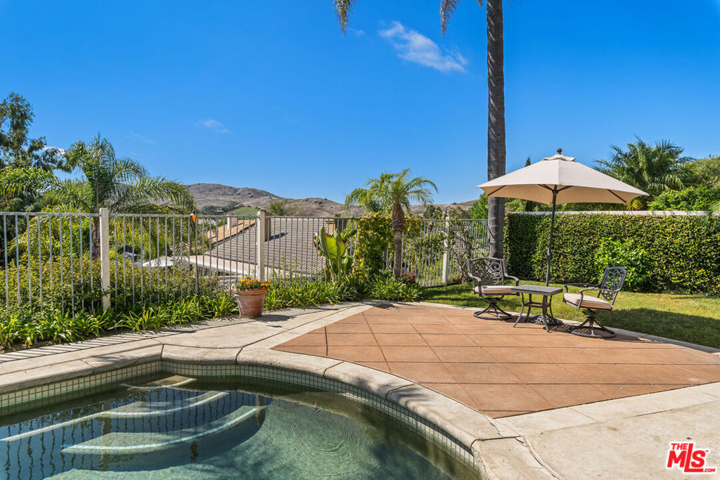 3403 Calle Sin Rival