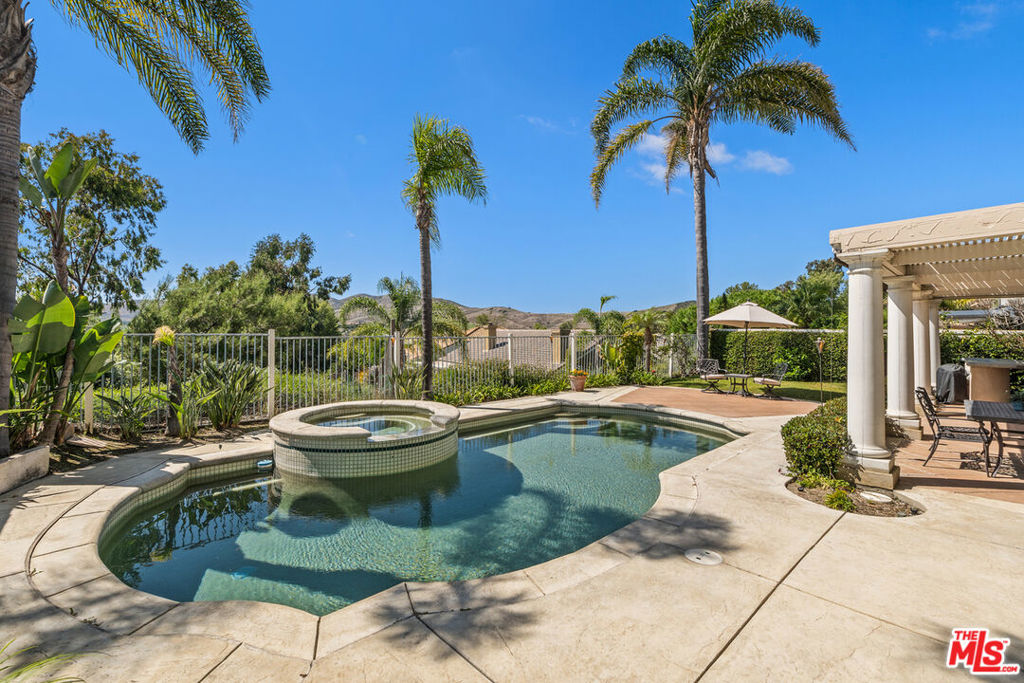 3403 Calle Sin Rival