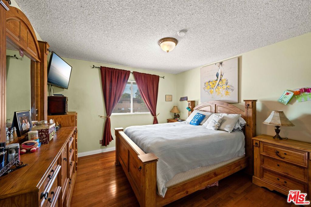 18961 Kittridge Street 91