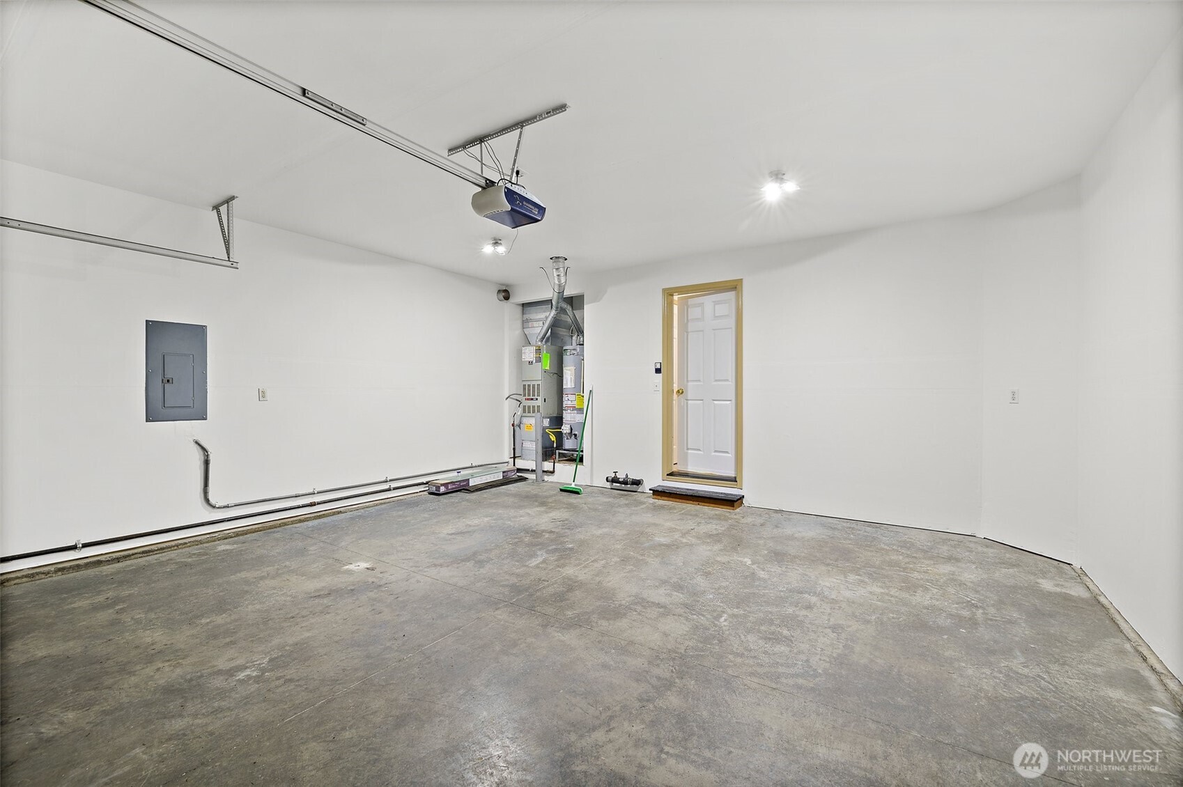 12624 Alexander Road