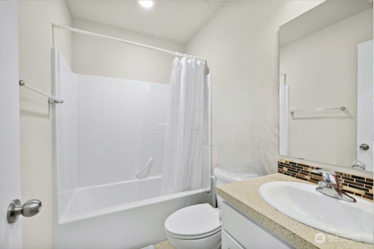 19721 26th Park W Unit: B