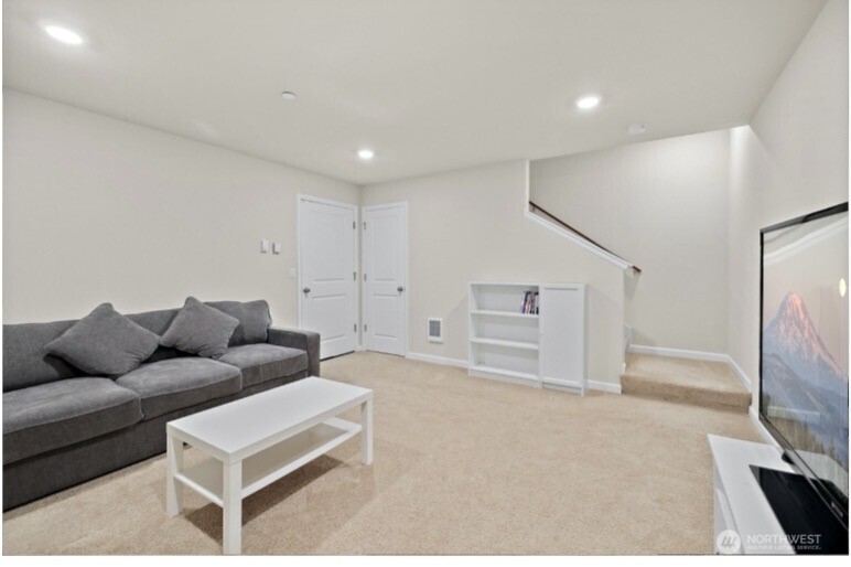 19721 26th Park W Unit: B