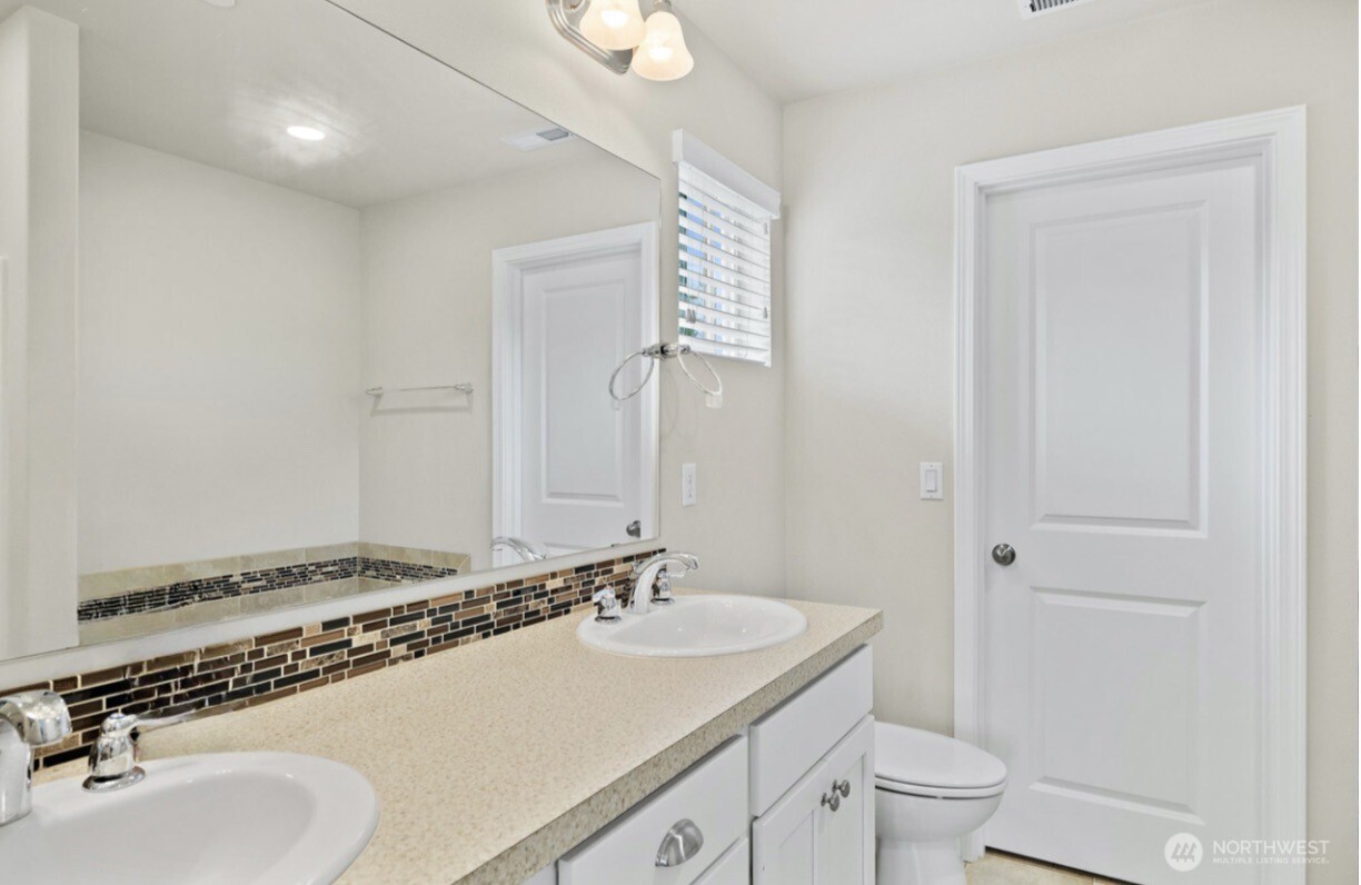 19721 26th Park W Unit: B