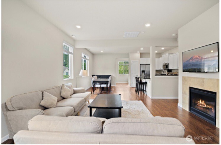 19721 26th Park W Unit: B