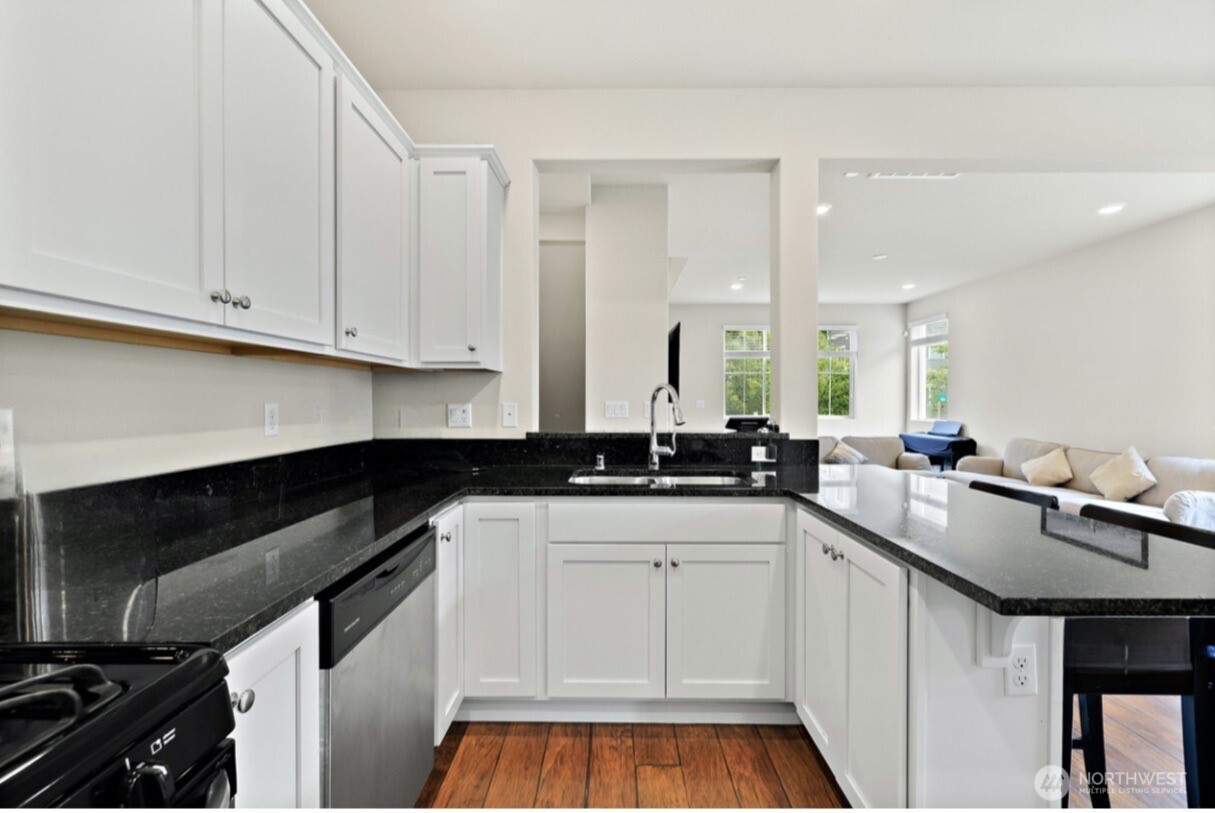 19721 26th Park W Unit: B