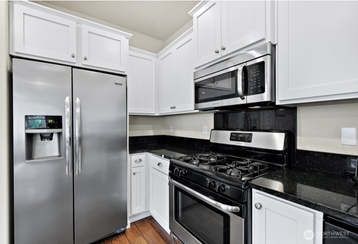 19721 26th Park W Unit: B