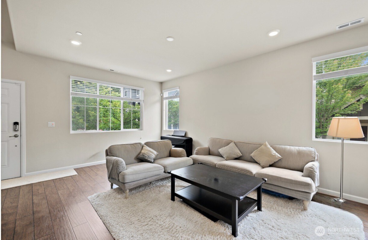 19721 26th Park W Unit: B