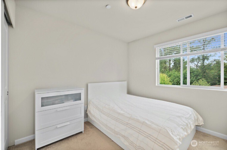 19721 26th Park W Unit: B