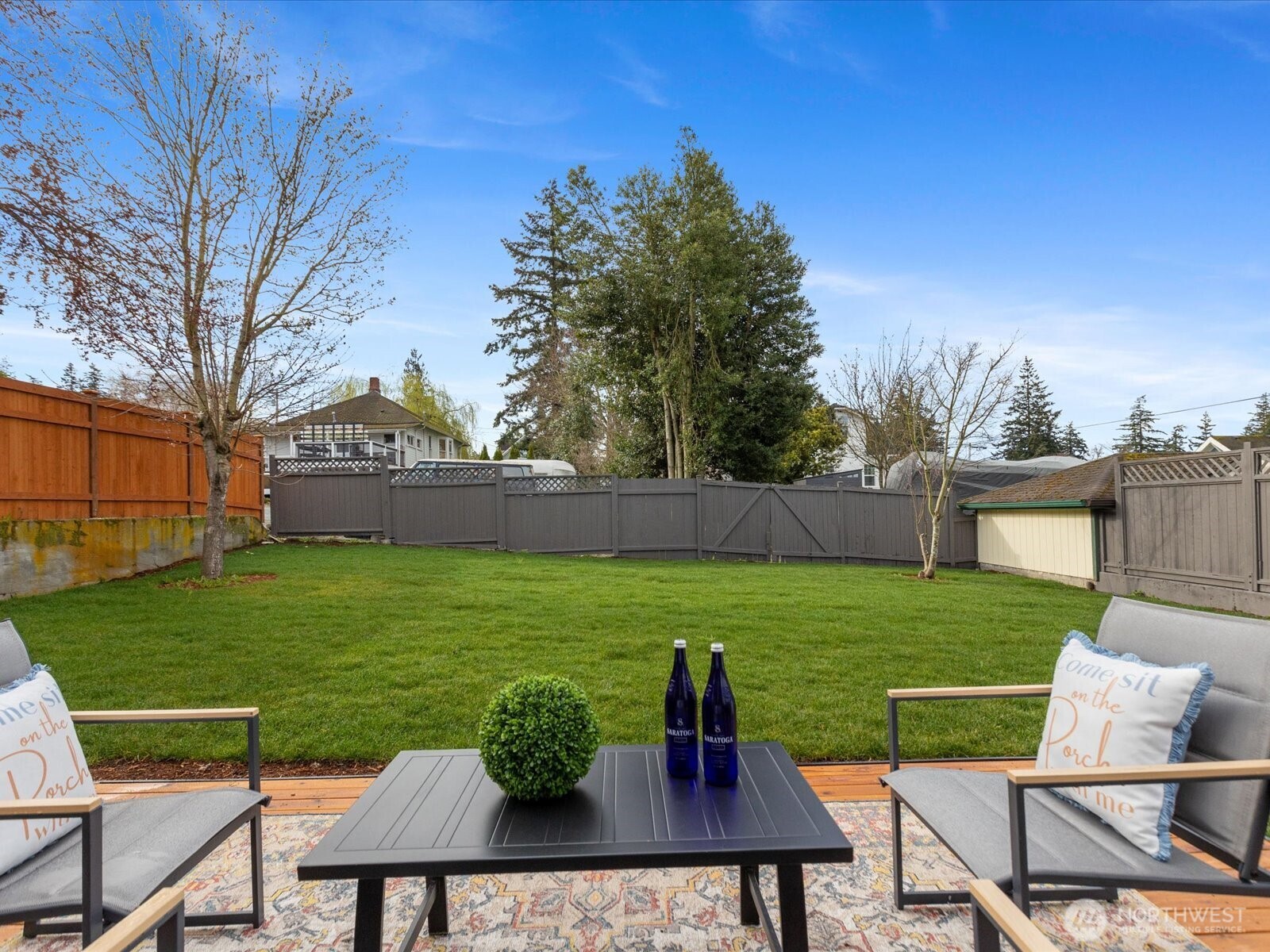 320 E Evergreen Street