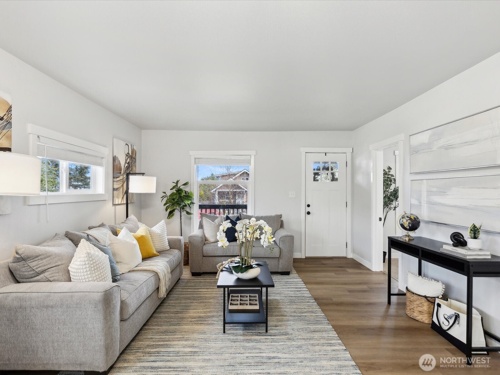 320 E Evergreen Street