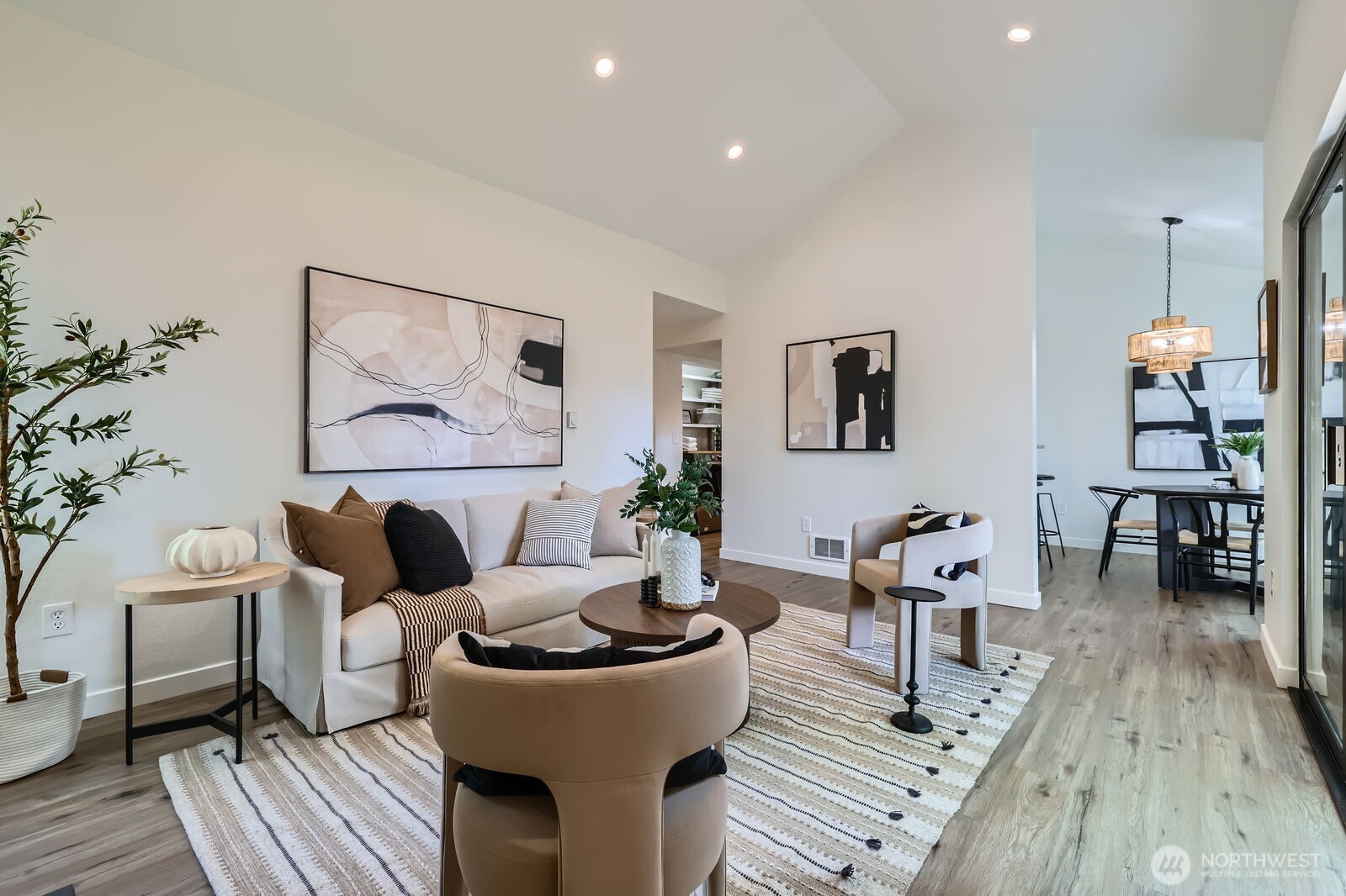 12200 100th Avenue NE Unit: N-D