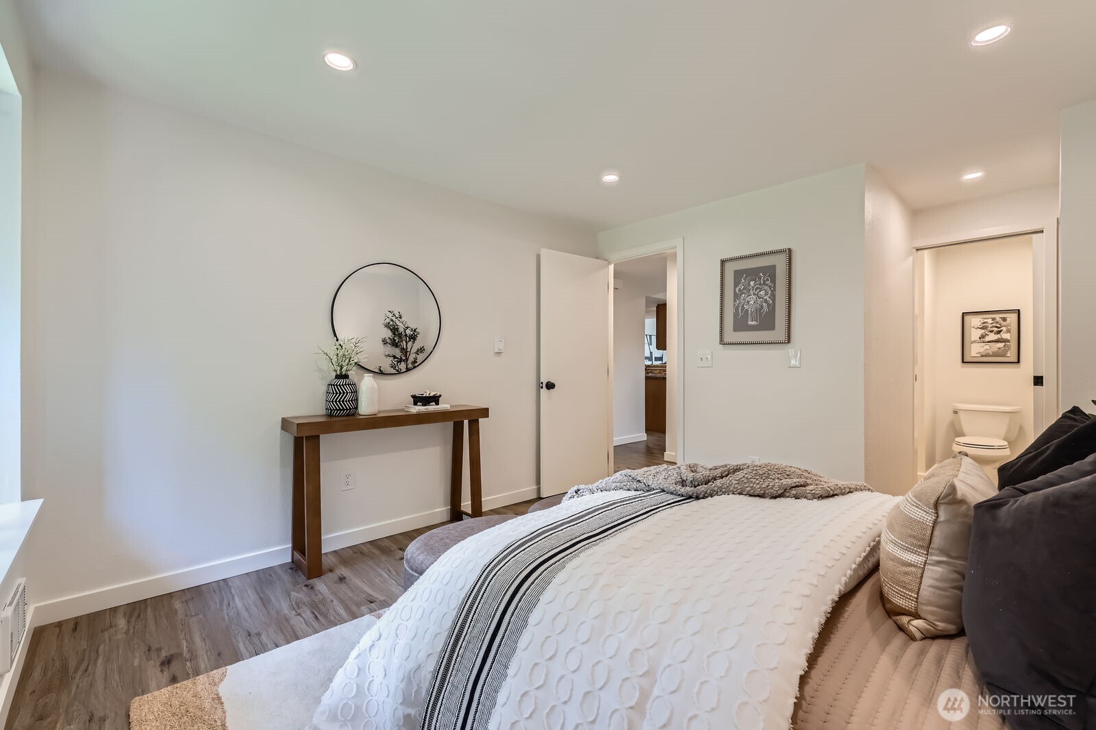 12200 100th Avenue NE Unit: N-D