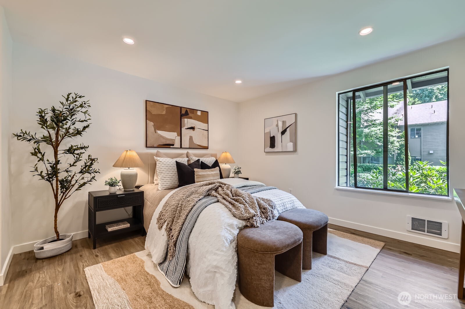 12200 100th Avenue NE Unit: N-D