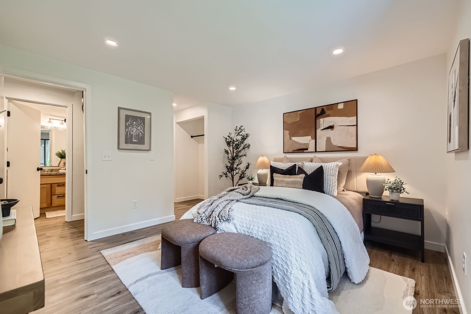 12200 100th Avenue NE Unit: N-D