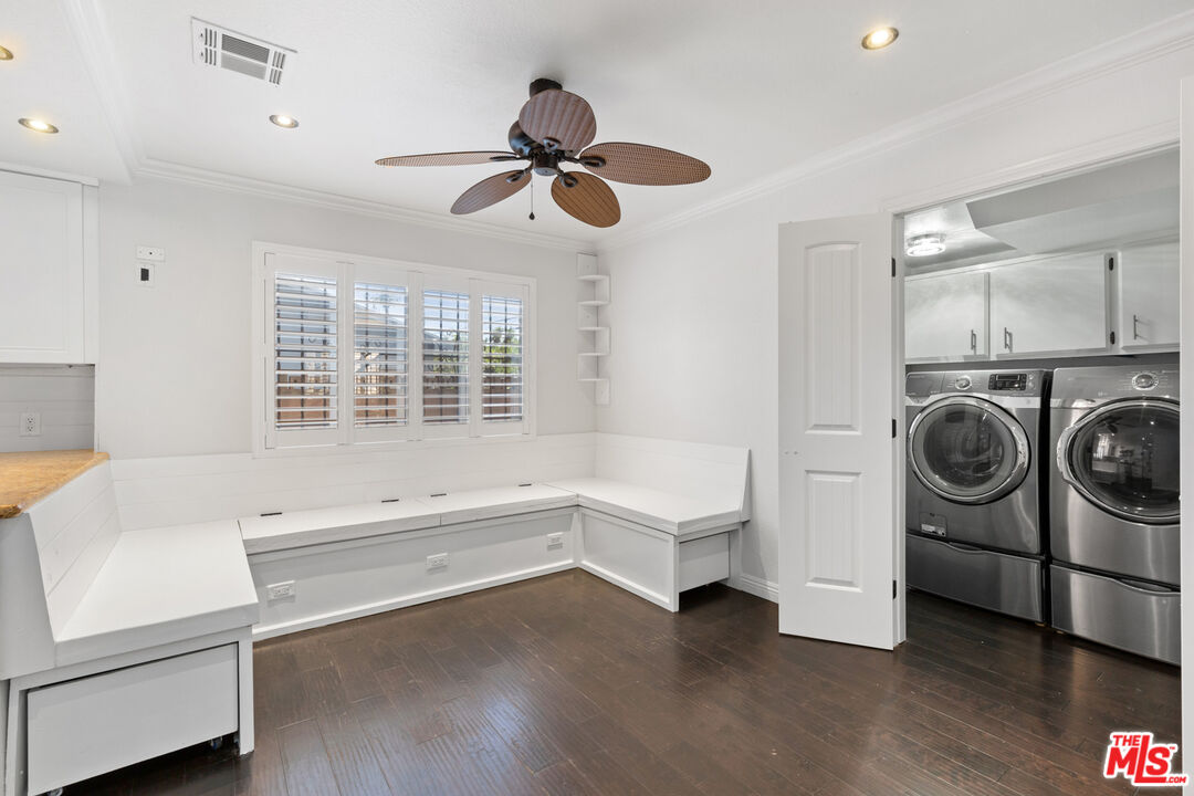 916 E 65th St Unit: 7