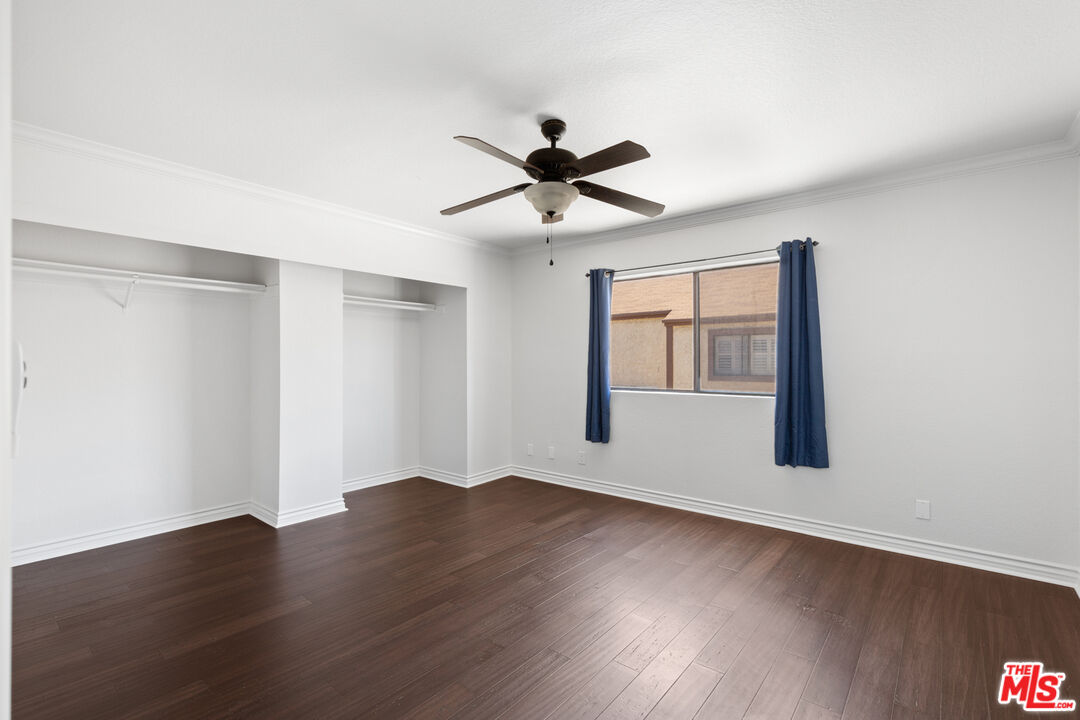 916 E 65th St Unit: 7