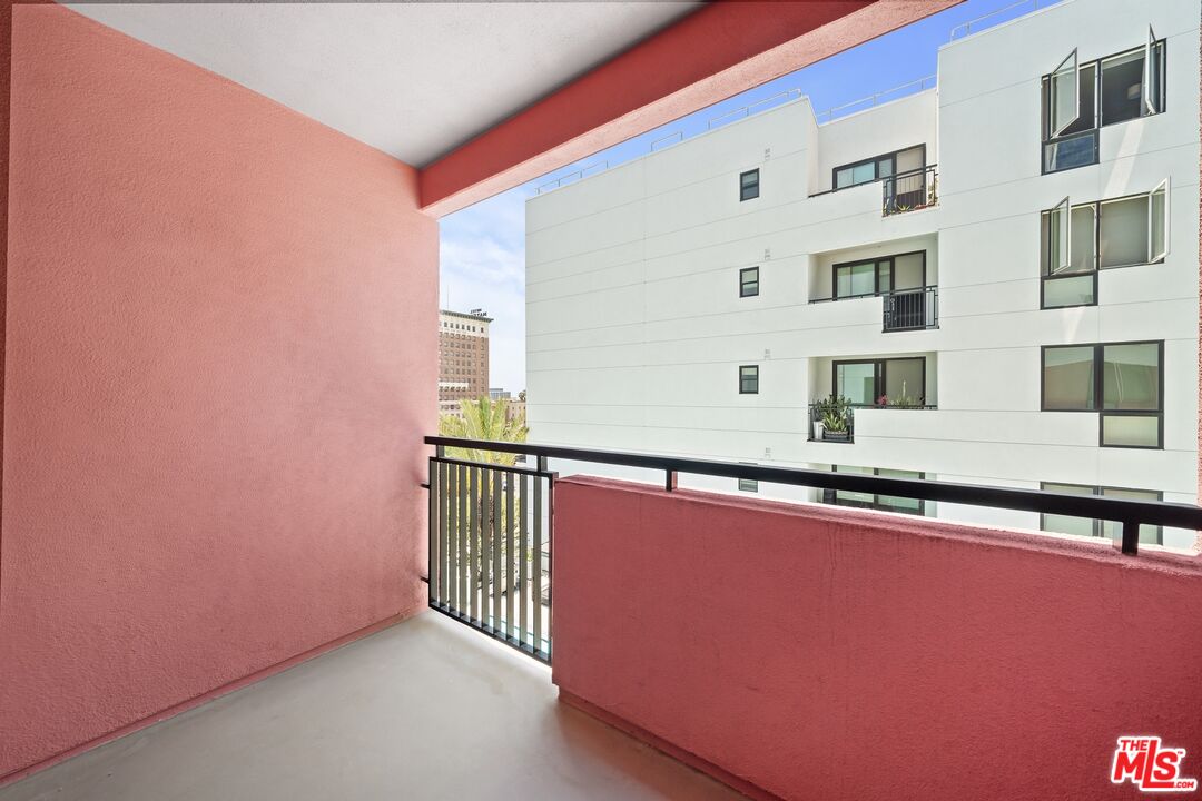 1234 Wilshire Blvd Unit: 329