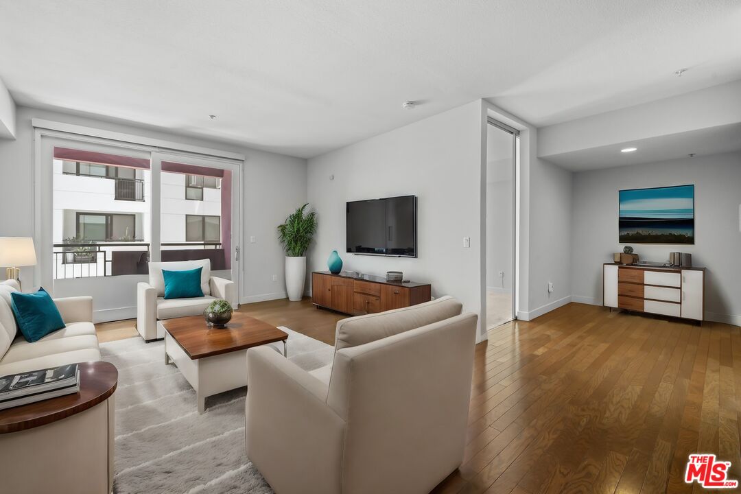 1234 Wilshire Blvd Unit: 329