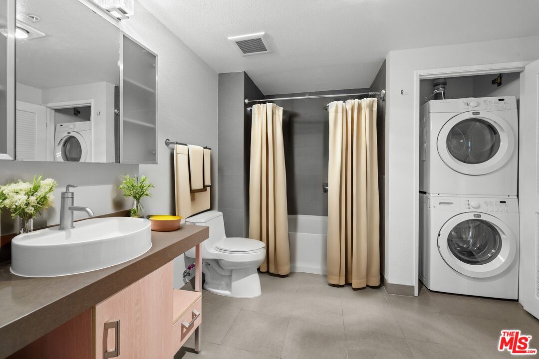 1234 Wilshire Blvd Unit: 329