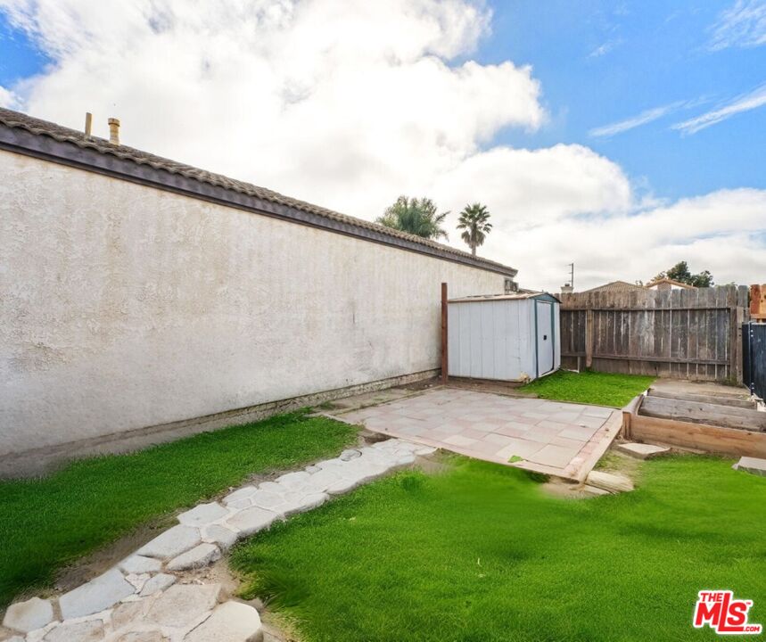2214 Almond Ln