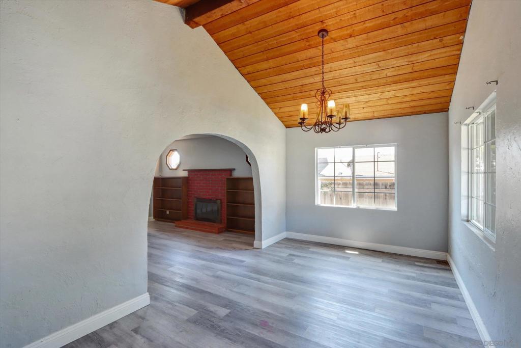 5521 Blueridge Street