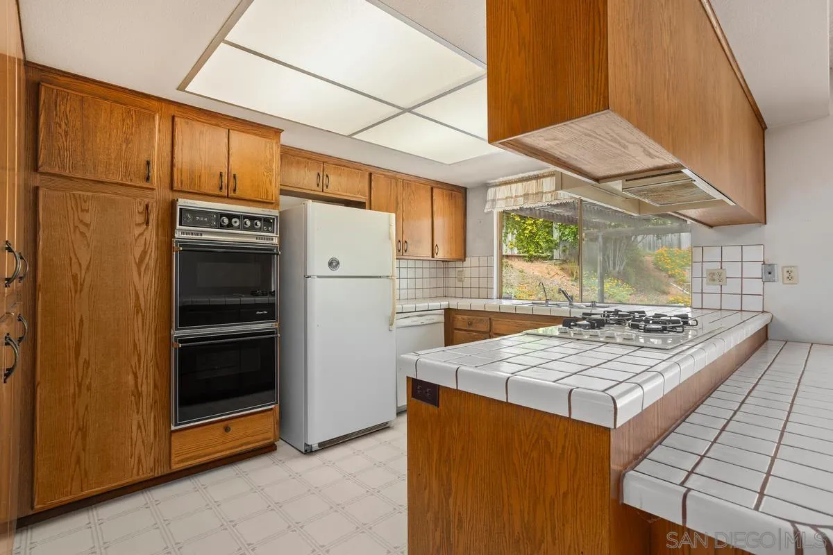 1740 Kirk Pl
