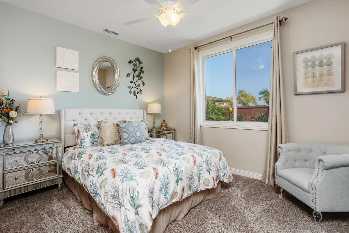 1049 Village Dr