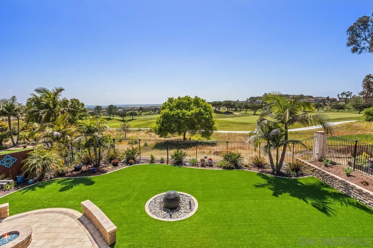 1049 Village Dr